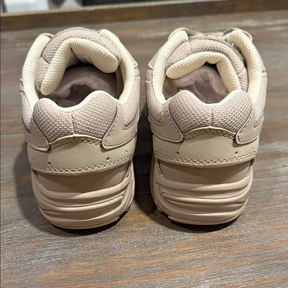 Vionic Walker‎ Classic Orthotic Walking Shoes Stone Taupe Size 5 NWOB Comfort
